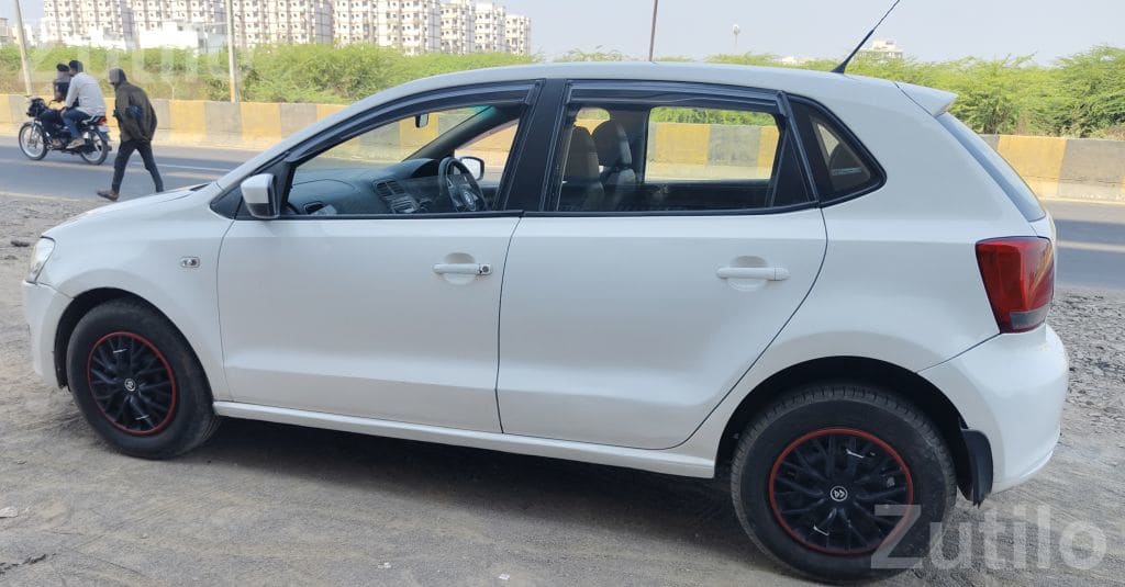 Volkswagen Polo 1.2 Diesel 2012 - કાર - જામજોધપુર - Image 2
