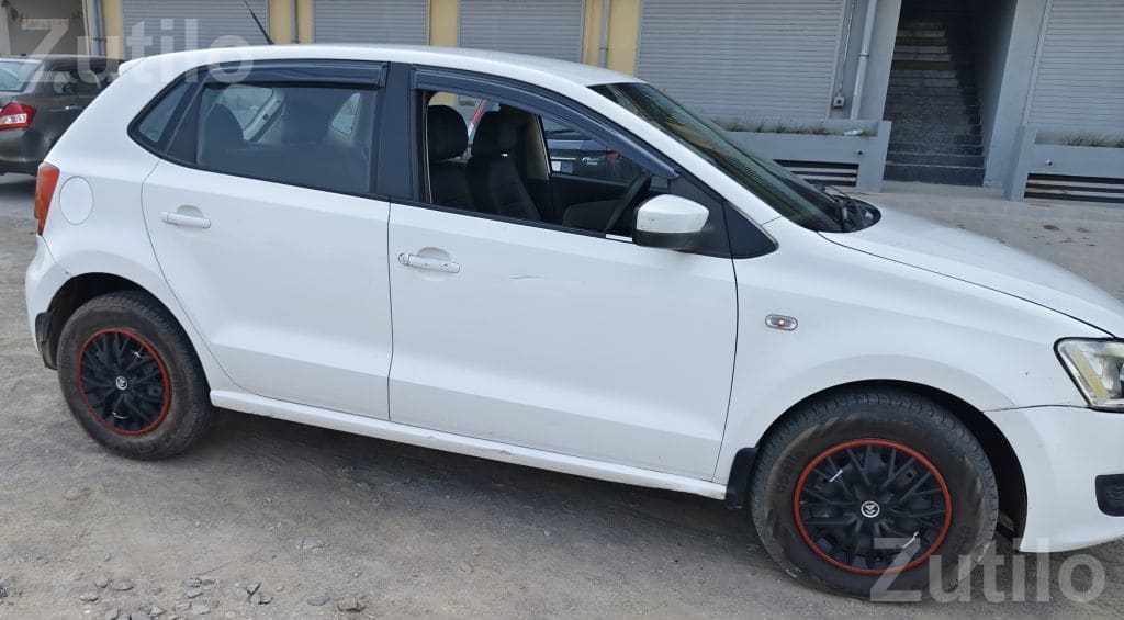 Volkswagen Polo 1.2 Diesel 2012 - કાર - જામજોધપુર - Image 4