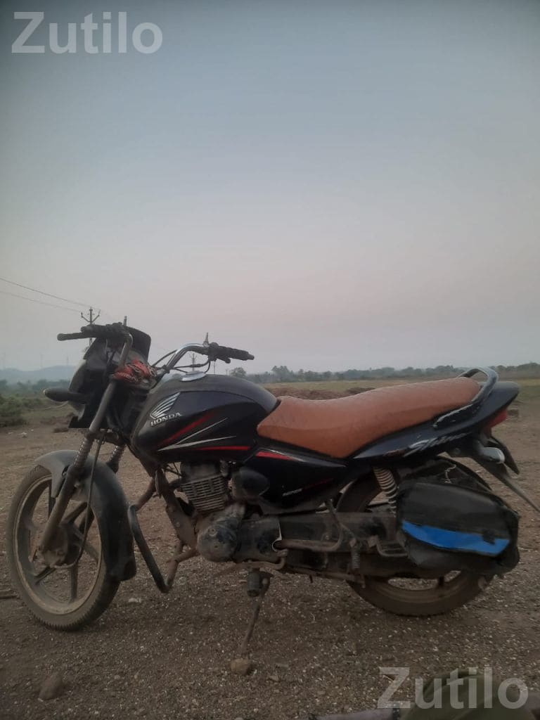 Honda CB Shine 2013 Motorcycle Honda CB Shine 2013 Motorcycle