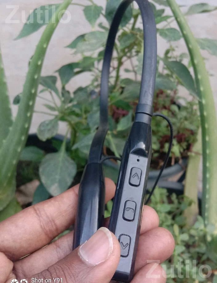 Pack of 2 Bluetooth Neckband Earphones - Accessories - Palanpur - Image 2