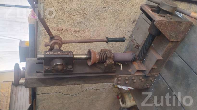 Single Face Molding Machine with Stand - મશીનરી - ઢ્રોલ - Image 4