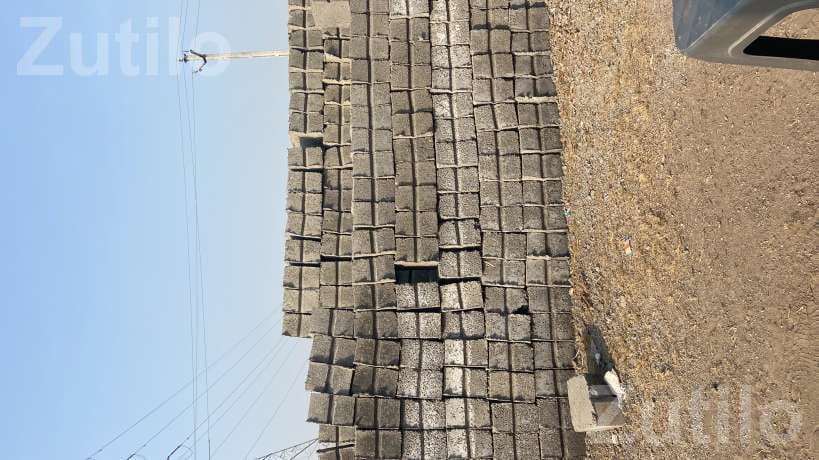 Fly Ash Bricks and Blocks A1 Quality - ટૂલ્સ અને હાર્ડવેર - જામજોધપુર - Image 2