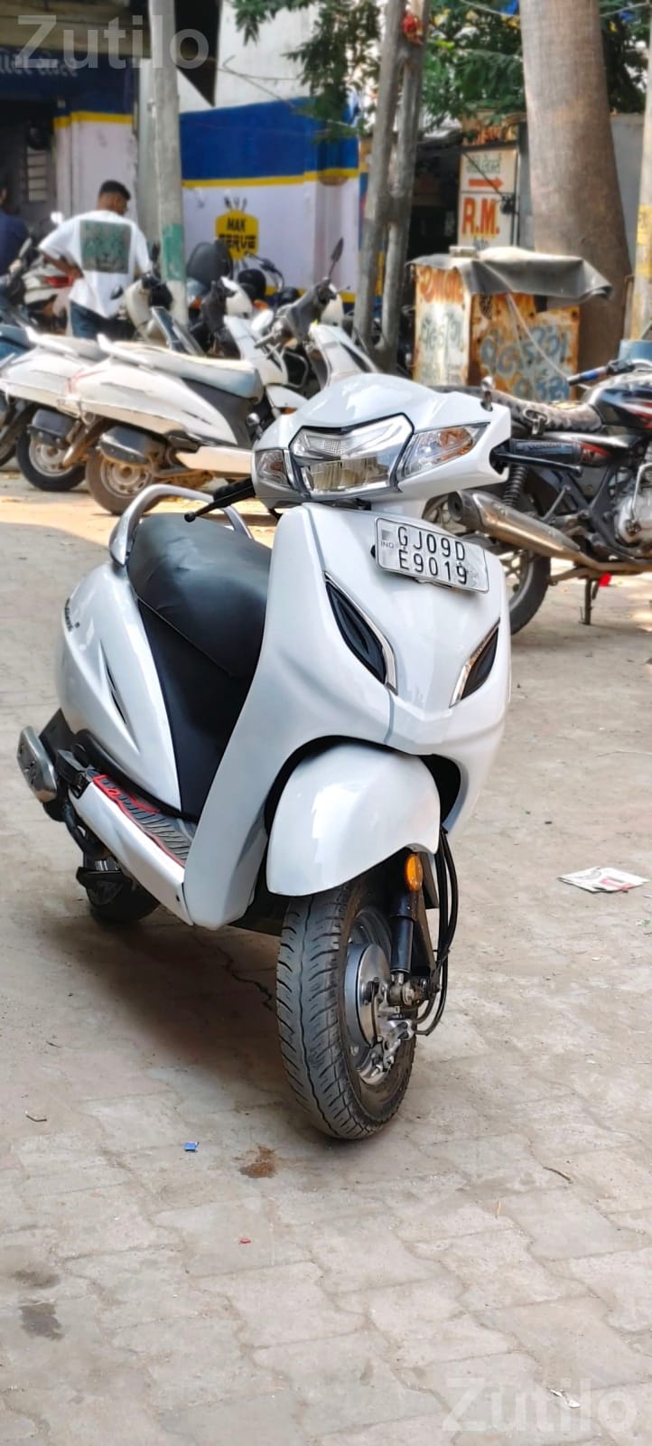 2019 Honda Activa Scooter Single Owner - બાઇક્સ - હિંમતનગર - Image 4