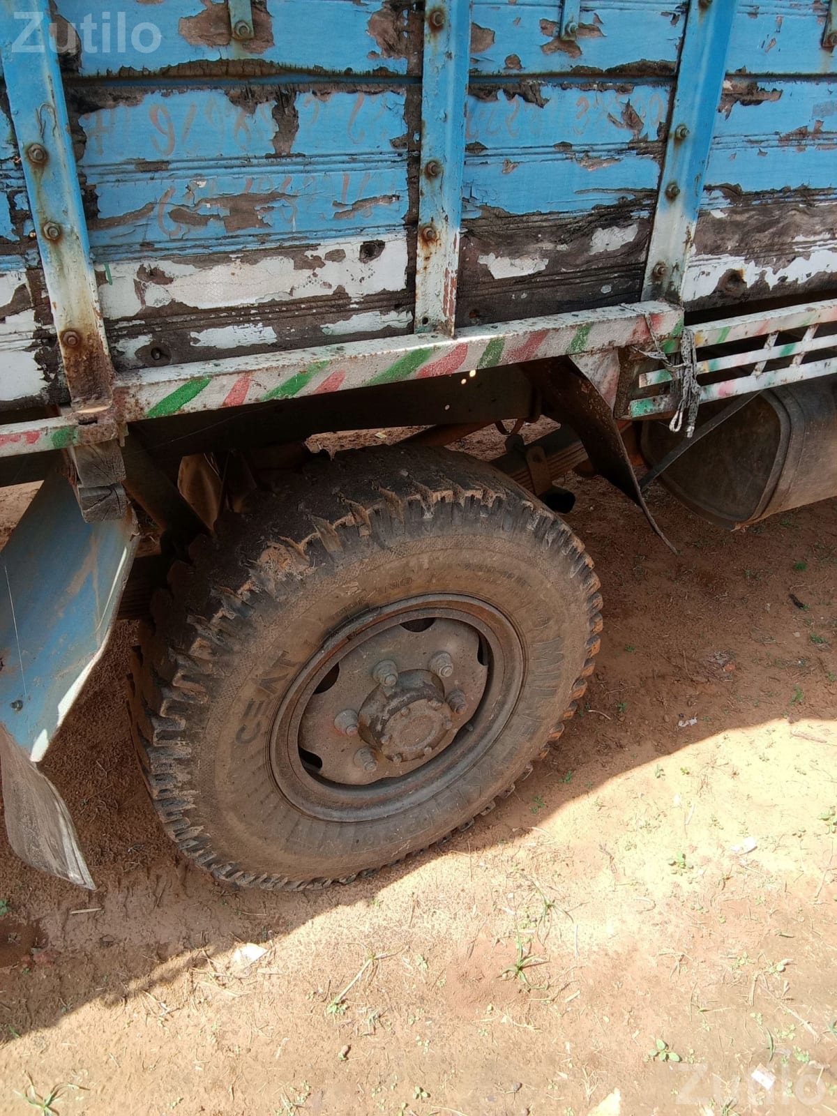 Used Cargo Truck 2000 Model - ટ્રક અને લોરી - હિંમતનગર - Image 4