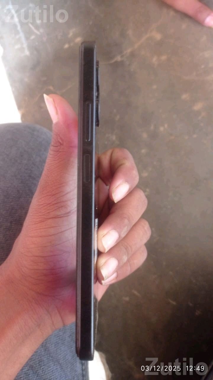 Smartphone with Cracked Display - મોબાઇલ ફોન - સાંતલપુર - Image 5
