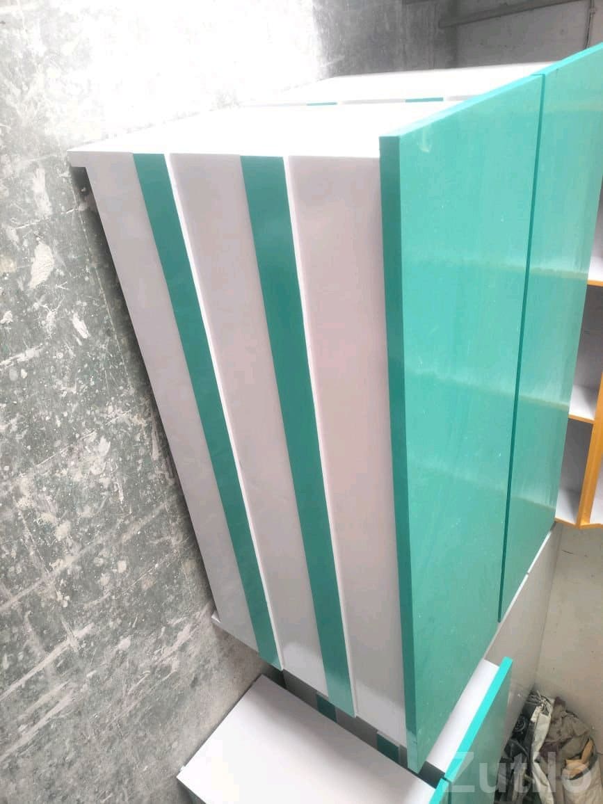 Display Counter Cabinet with Glass Shelves - ઓફિસ ફર્નિચર - પાટણ શહેર - Image 2