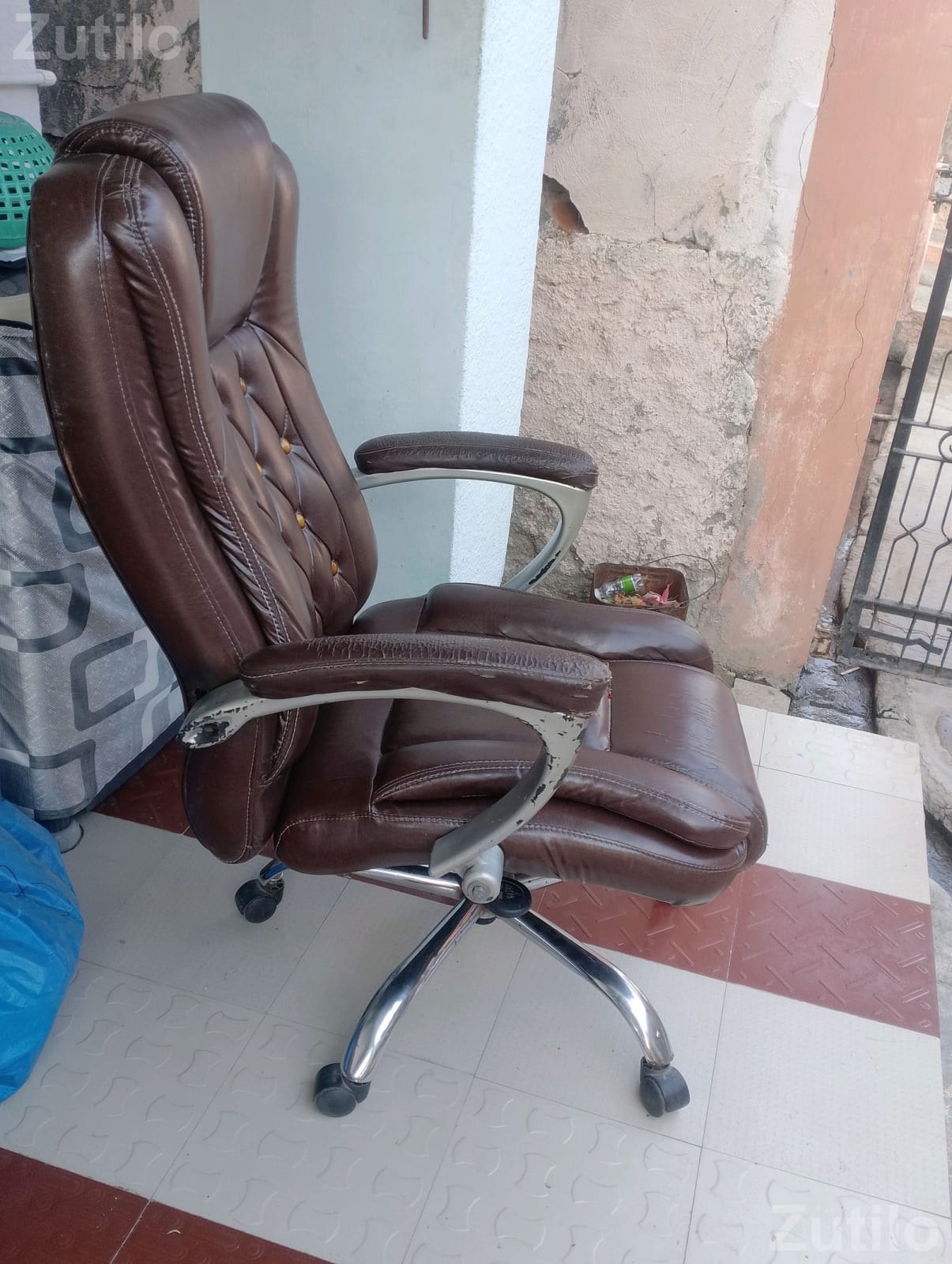 office chair - ઓફિસ ફર્નિચર - રાધનપુર - Image 2
