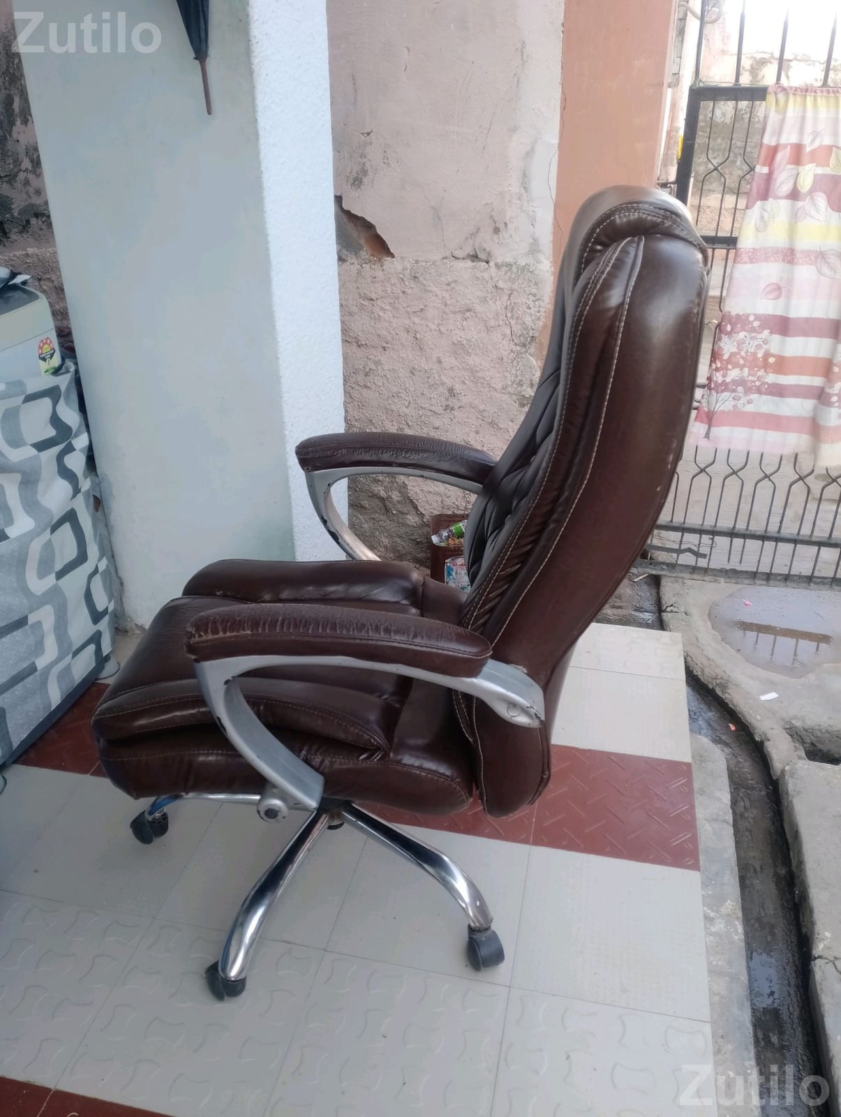 office chair - ઓફિસ ફર્નિચર - રાધનપુર - Image 3