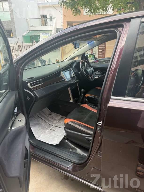 Toyota Innova Crysta V 2016 Single Owner - કાર - રાજકોટ શહેર - Image 2