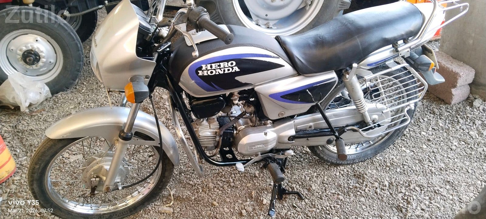 Hero Splendor 2006 Bike for Sale - બાઇક્સ - રાજકોટ શહેર - Image 3