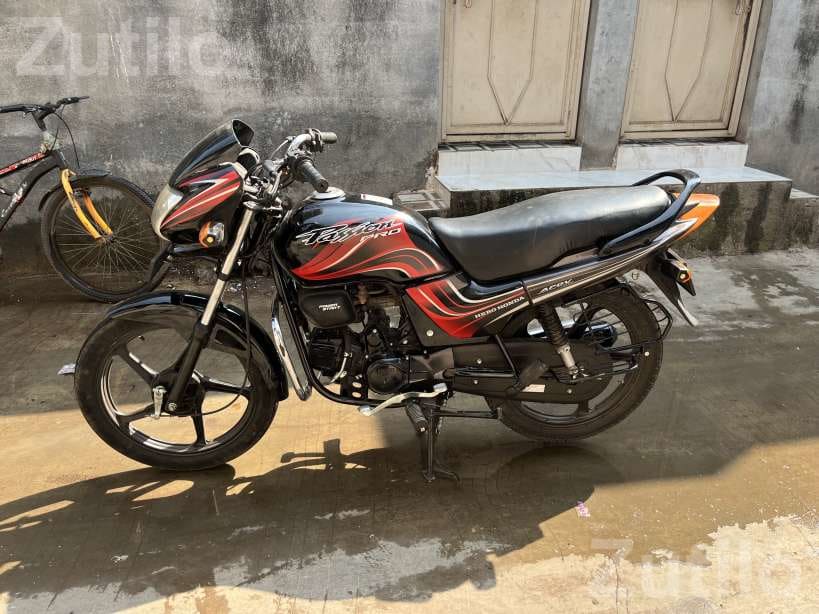 Hero Passion 2012 Bike 1 Owner - બાઇક્સ - રાજકોટ શહેર - Image 4