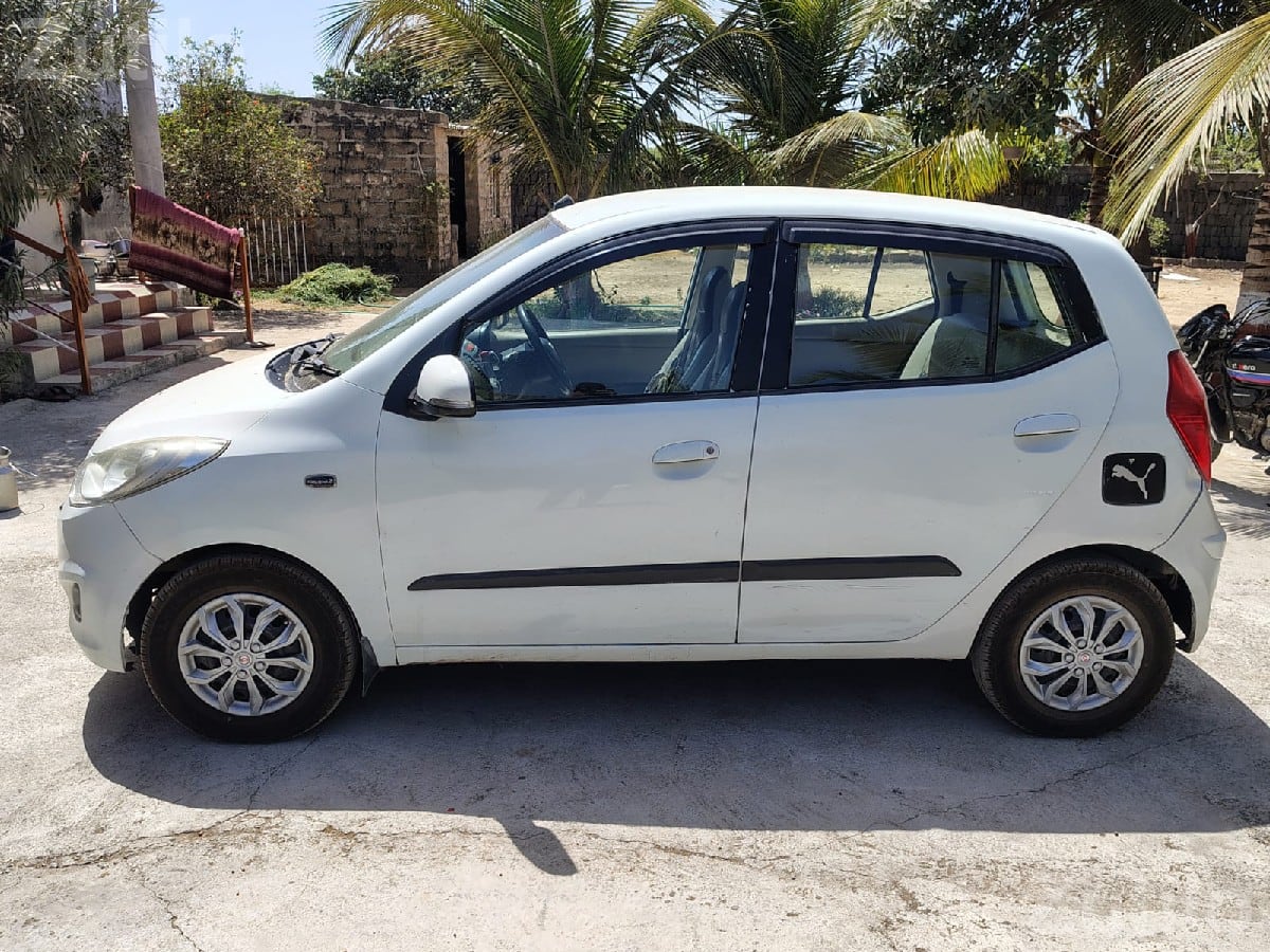 Hyundai i10 Magna 2011 Petrol CNG - કાર - પોરબંદર - Image 3