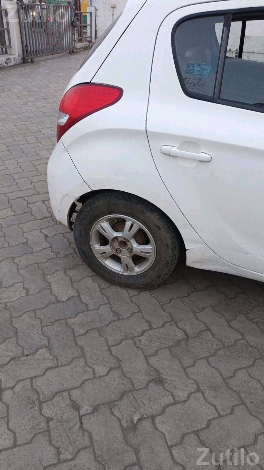 Hyundai i20 2011 Second Owner Car - કાર - રાજકોટ શહેર - Image 5