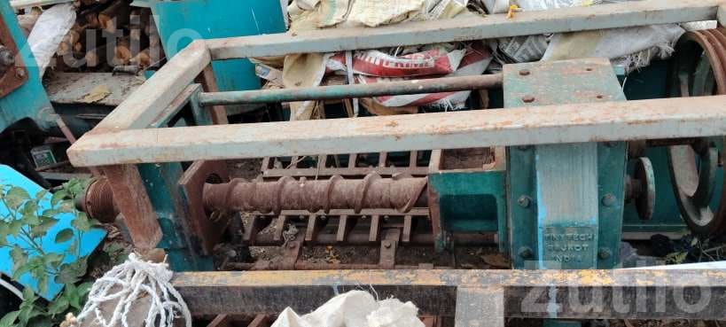 Oil Mill Machine with Elevator and Boiler Setup