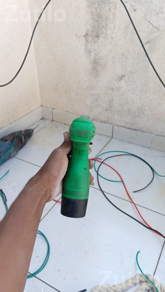 Yuri Cordless Drill Machine with 2 Batteries - ટૂલ્સ અને હાર્ડવેર - રાજકોટ શહેર - Image 4