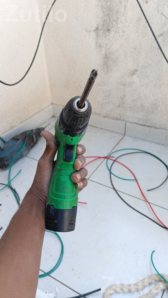 Yuri Cordless Drill Machine with 2 Batteries - ટૂલ્સ અને હાર્ડવેર - રાજકોટ શહેર - Image 2