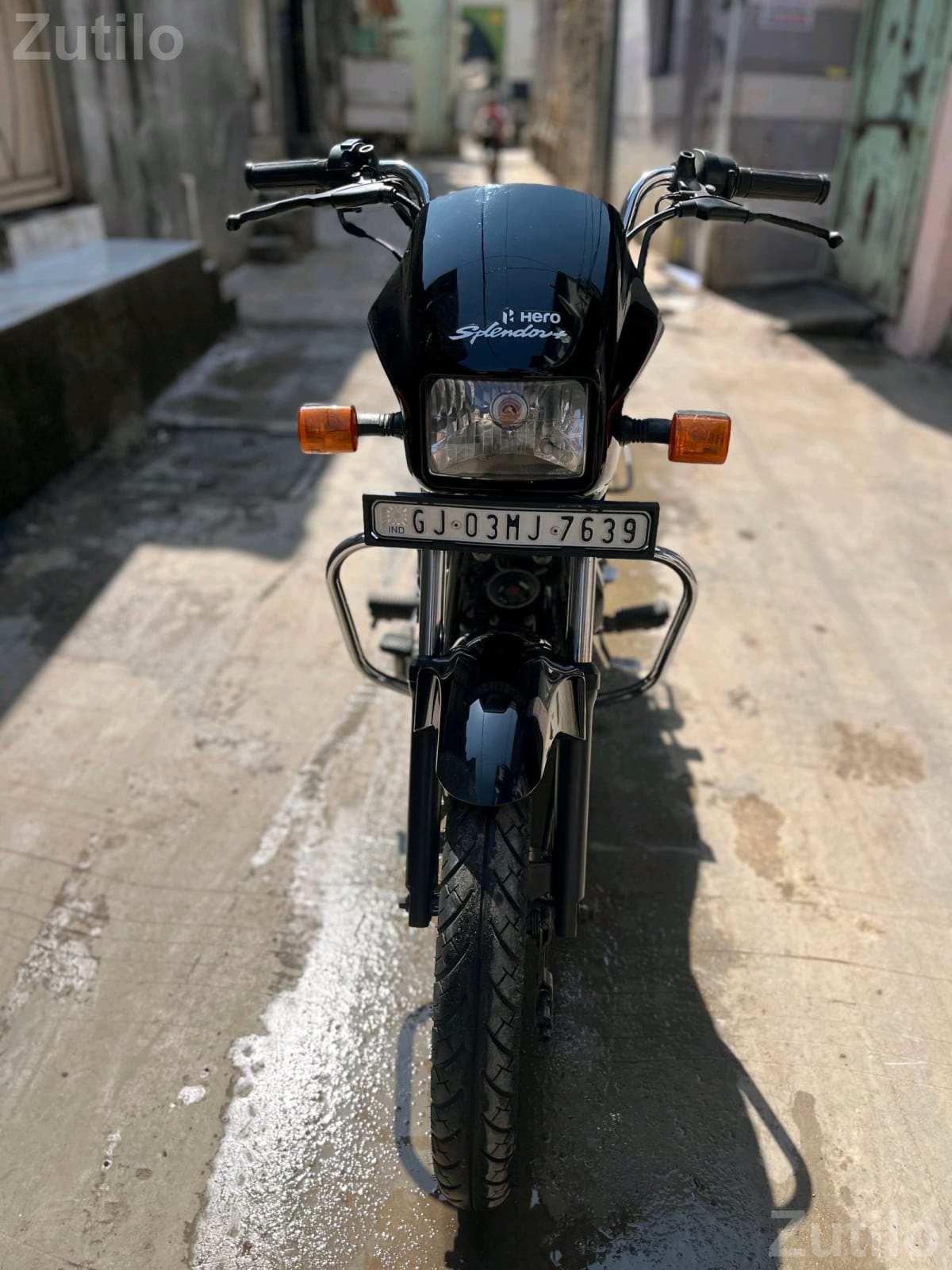 Hero Splendor Plus 2022 Bike 11700 Km - બાઇક્સ - રાજકોટ શહેર - Image 5