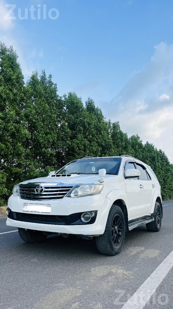 Toyota Fortuner 2012 SUV - કાર - પોરબંદર - Image 3