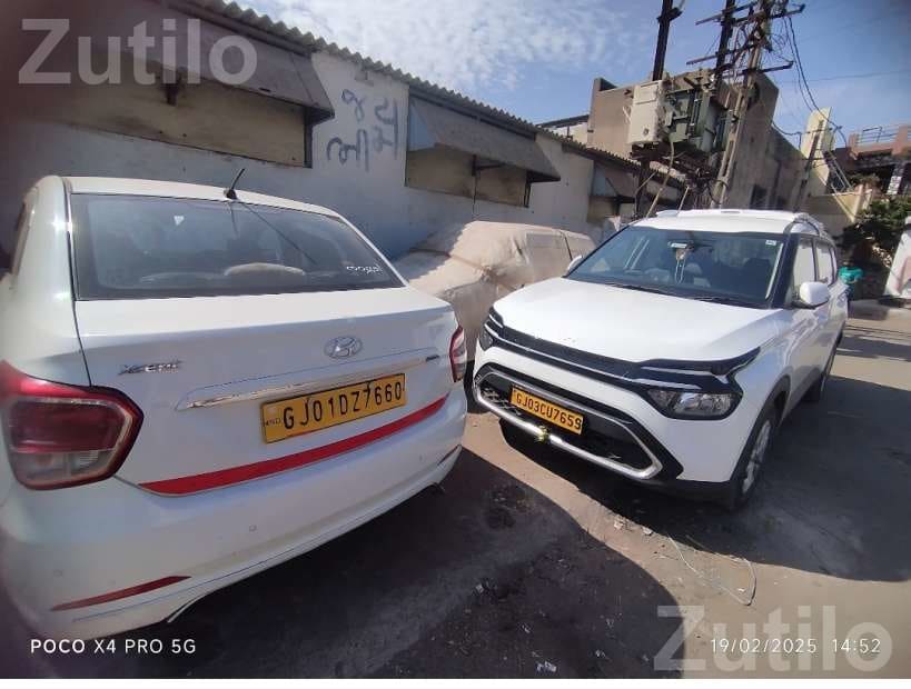Sedan and SUV Car Rental Service - ભાડે વાહનો - રાજકોટ શહેર - Image 4