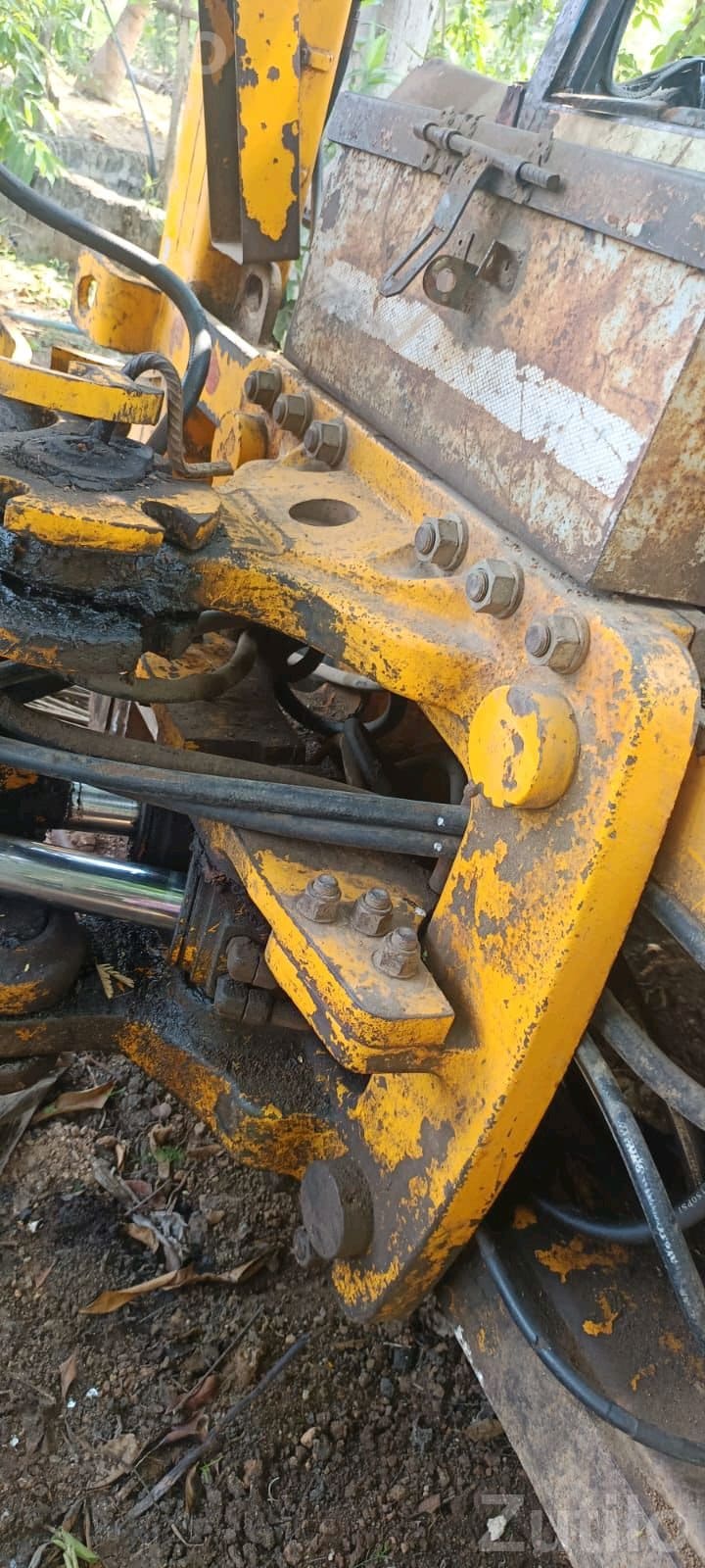 2010 JCB Backhoe Loader - બાંધકામના વાહનો - ગોંડલ - Image 4