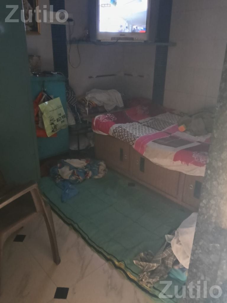 House for Sale in Devpara Area House for Sale in Devpara Area