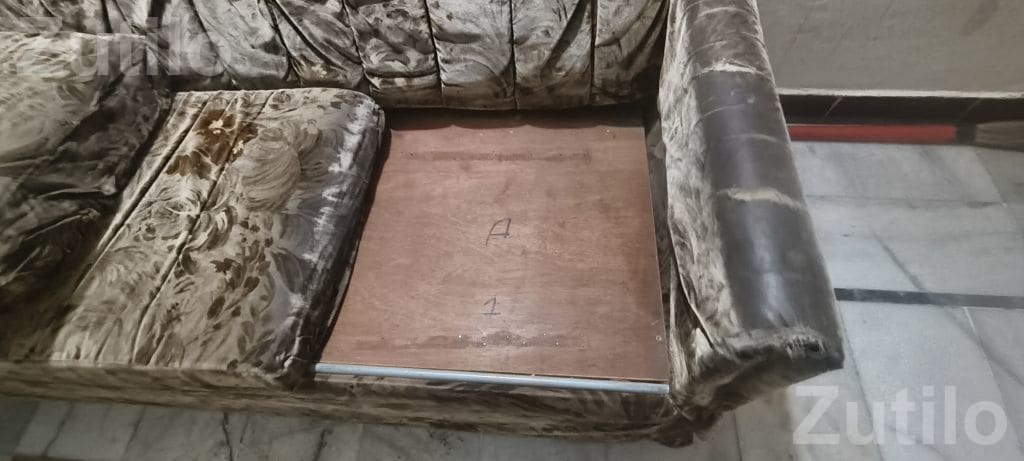 Iron and Wooden Sofa Set - સોફા સેટ - રાજકોટ શહેર - Image 2