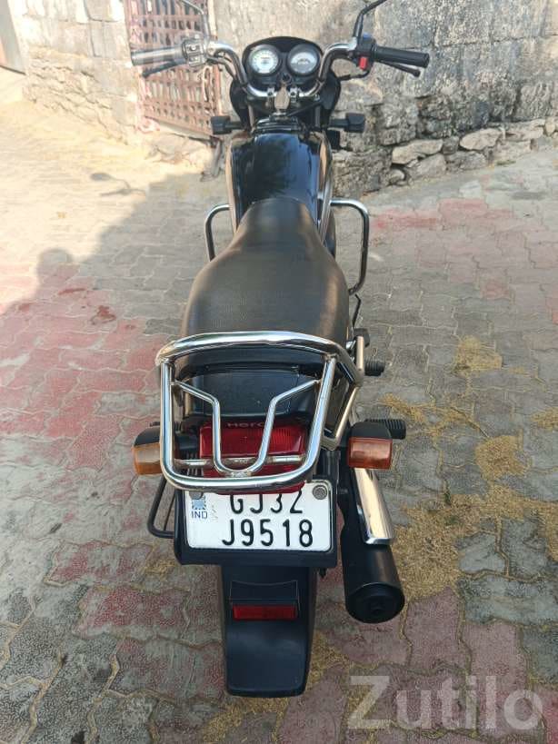 2018 Hero HF Deluxe Bike - બાઇક્સ - માંગ્રોળ - Image 2