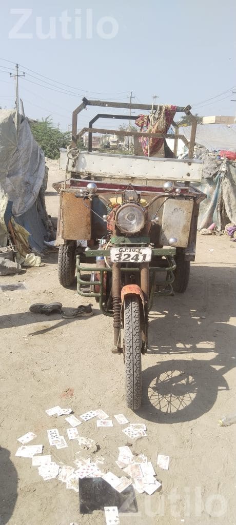 Three Wheeler Cargo Auto Rickshaw
