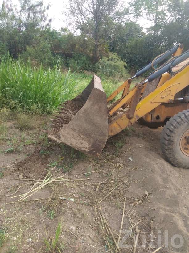 2008 Backhoe Loader with Good Tyres - બાંધકામના વાહનો - વિસાવદર - Image 3
