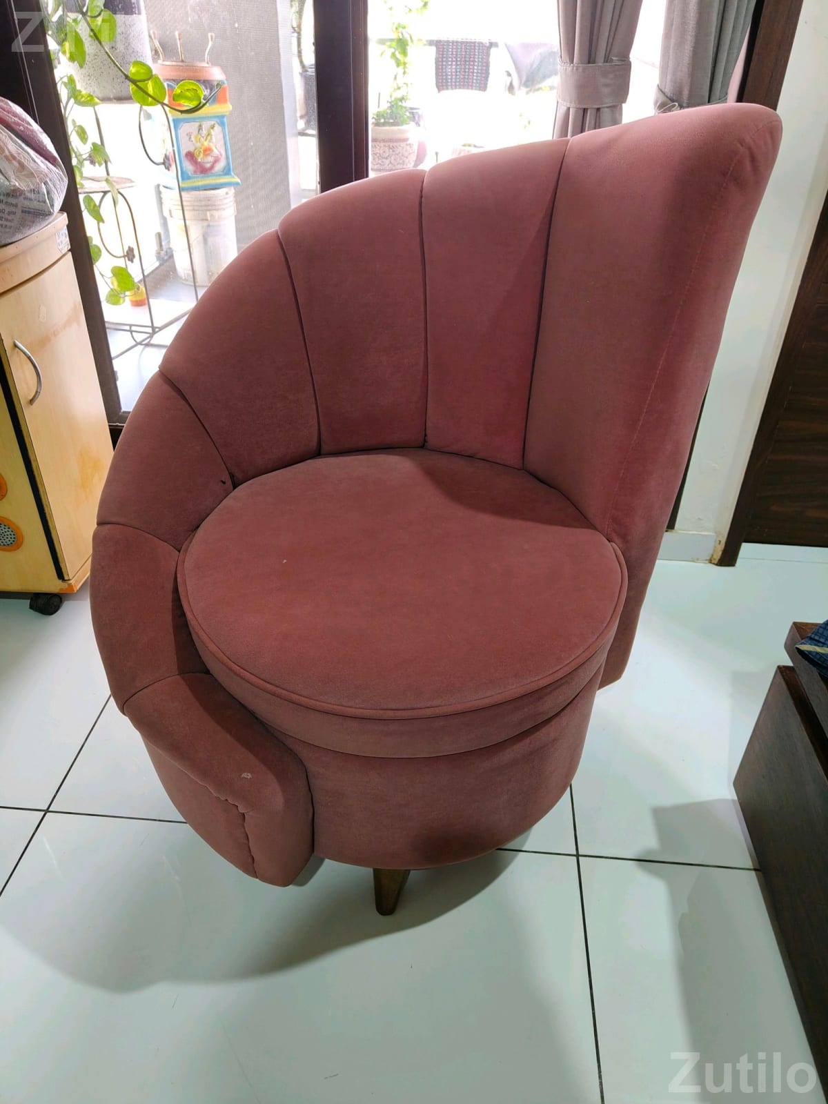 Pink Accent Lounge Chair 3 Year Old - સોફા સેટ - રાજકોટ શહેર - Image 4