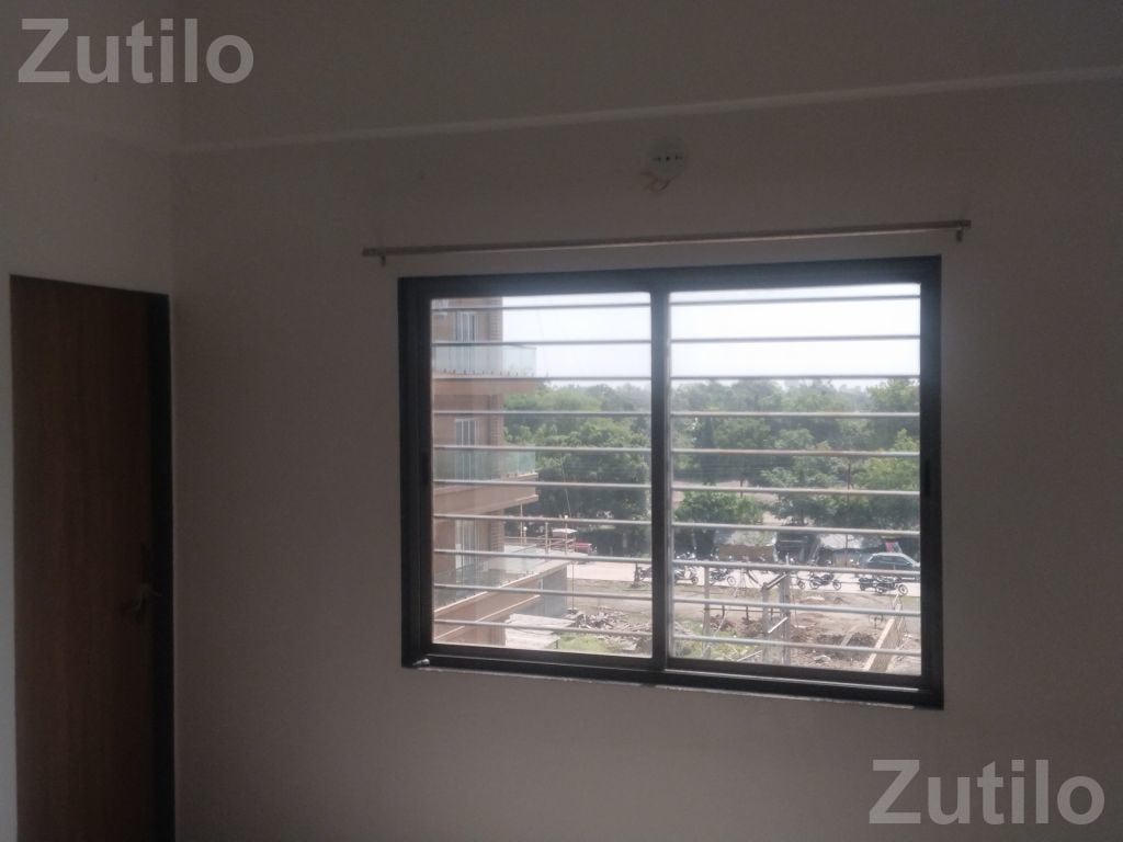 2BHK Semi Furnished Flat for Rent - House for Rent - Junagadh City - Image 5