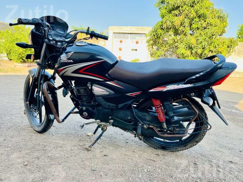 2019 Honda Bike 1st Owner - Bikes - Savarkundla - Image 4