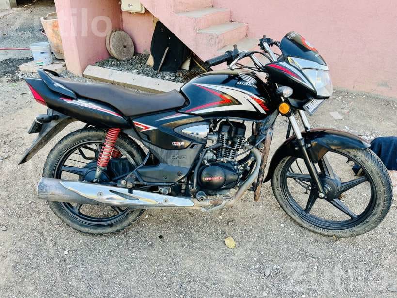 2019 Honda Bike 1st Owner - Bikes - Savarkundla - Image 3