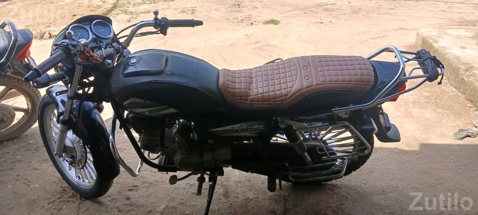 Hero Splendor Pro Black Motorcycle - Bikes - Junagadh City - Image 3