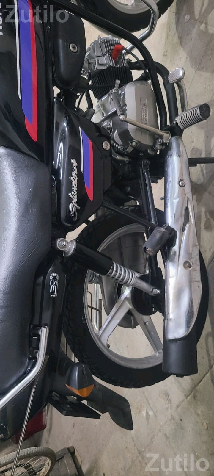 Hero Splendor Plus 2011 Motorcycle - Bikes - Junagadh City - Image 3