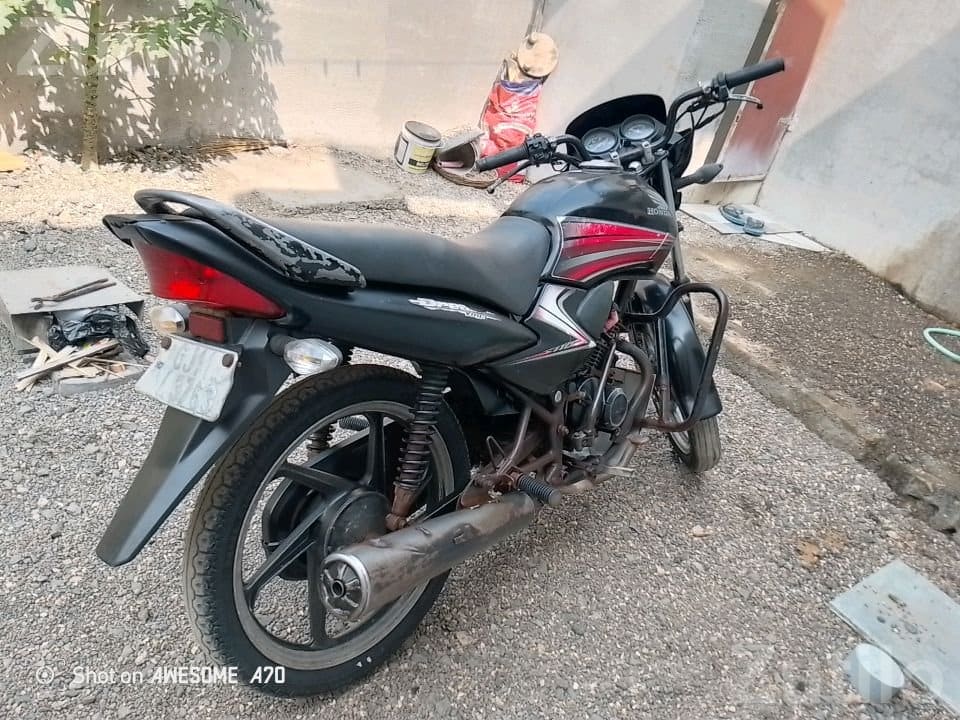 Hero Honda CD Deluxe 2013 Bike - Bikes - Junagadh City - Image 5