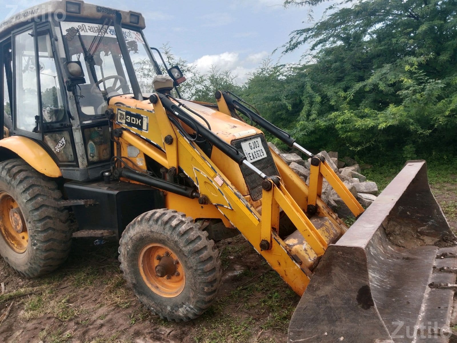 JCB Backhoe Loader 2010 Model - બાંધકામના વાહનો - જુનાગઢ - Image 5