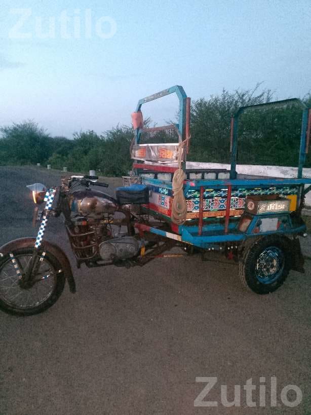 3 Wheeler Rickshaw 2004 Model 3 Wheeler Rickshaw 2004 Model