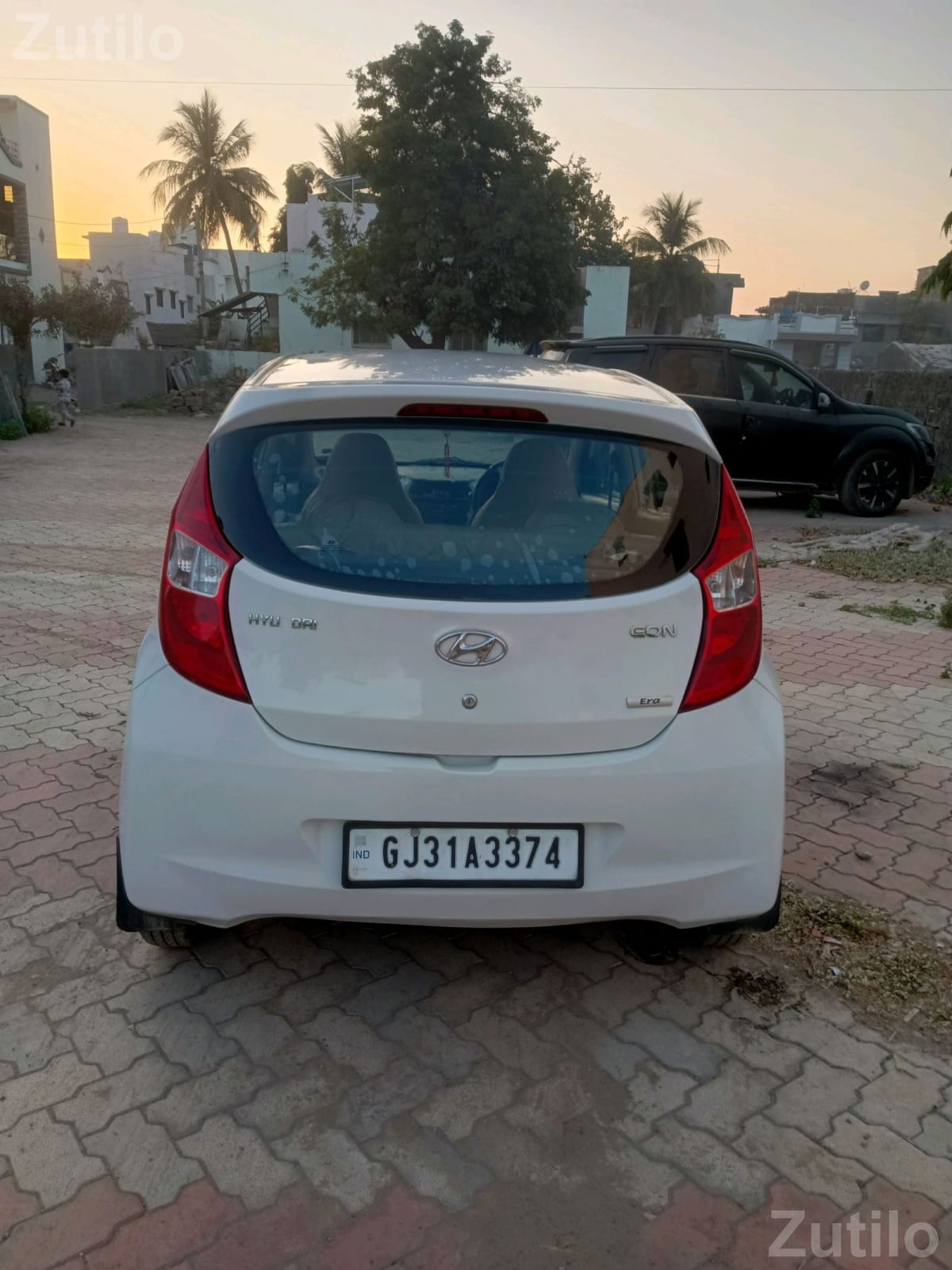 Hyundai Eon Era Plus 2016 CNG - Cars - Junagadh City - Image 3