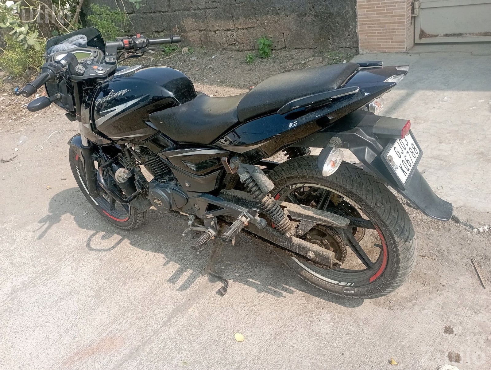 2018 Bajaj Pulsar Second Owner Bike - બાઇક્સ - અમદાવાદ શહેર - Image 4