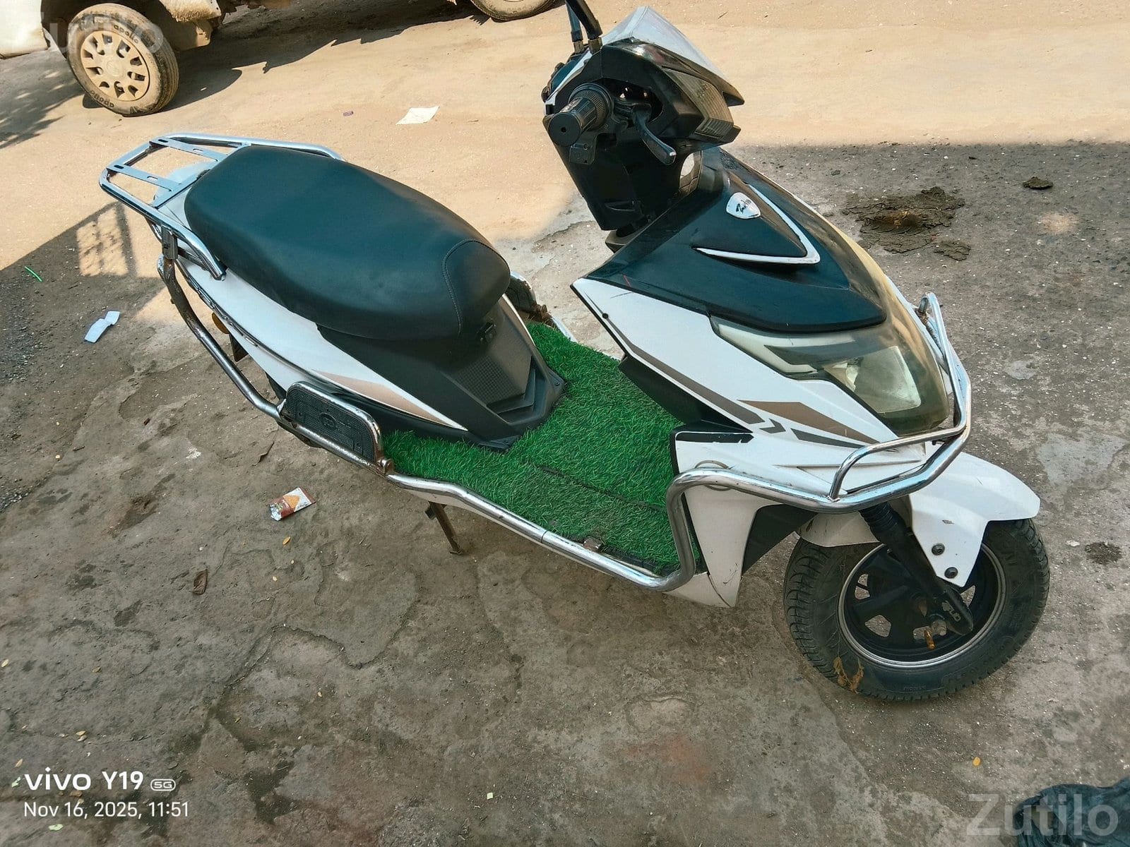 Zelio Eeva Electric Scooter - Bikes - Junagadh City - Image 5