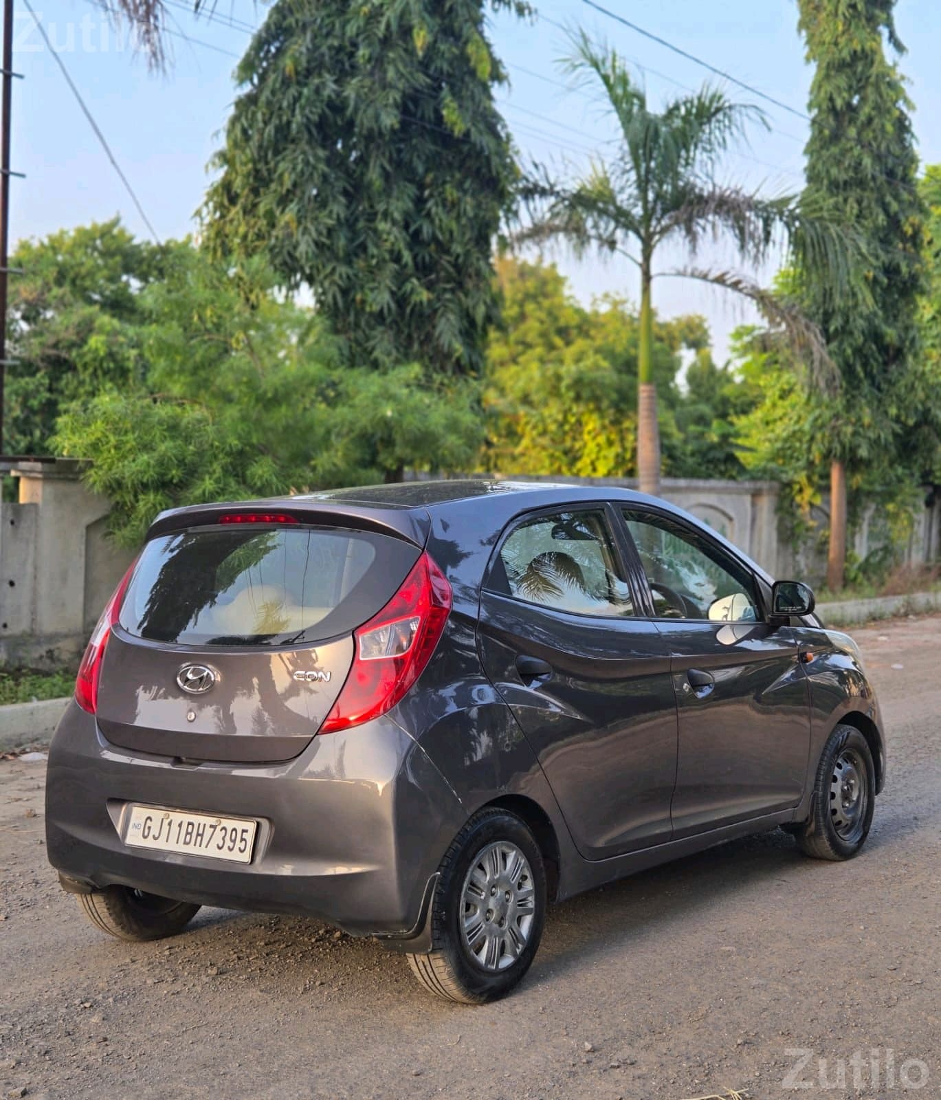 Hyundai Eon Era Plus 2017 Petrol CNG - Cars - Junagadh City - Image 3