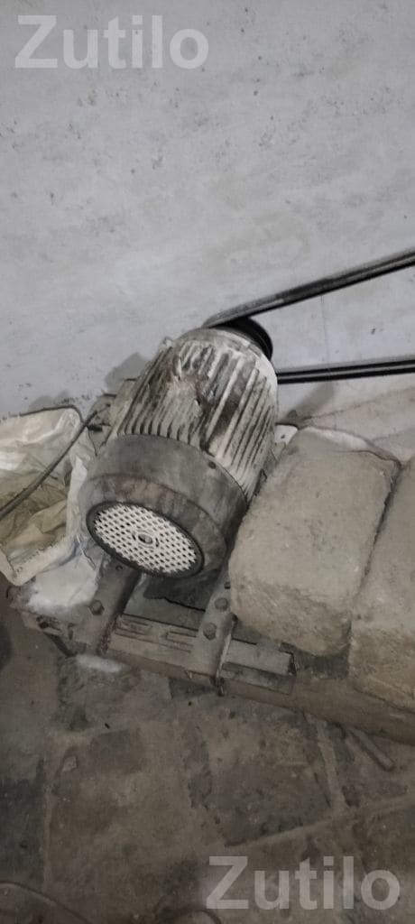 16 Inch Ghar Ghanti Flour Mill with Motor - Machinery - Surat City - Image 5