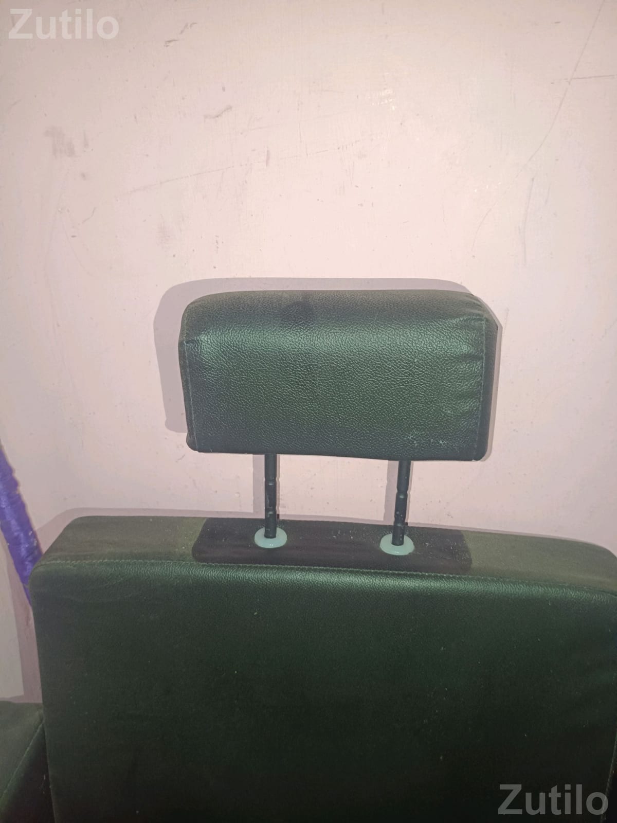 Salon Styling Chair 5 Months Old - Office Furniture - Junagadh City - Image 2