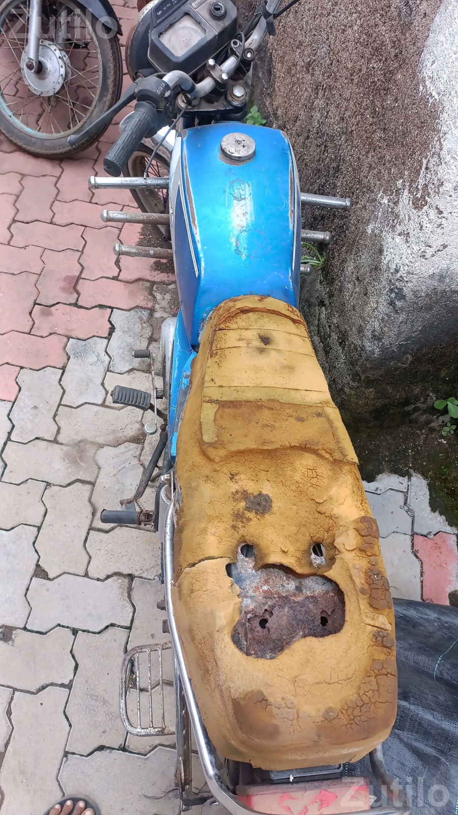 Suzuki MAX 100R 1999 Motorcycle - Bikes - Rajula - Image 5