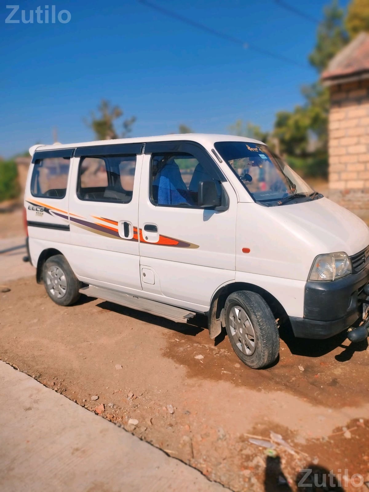 2012 Maruti Suzuki Eeco 7 Seater Petrol CNG - કાર - ધારી - Image 5