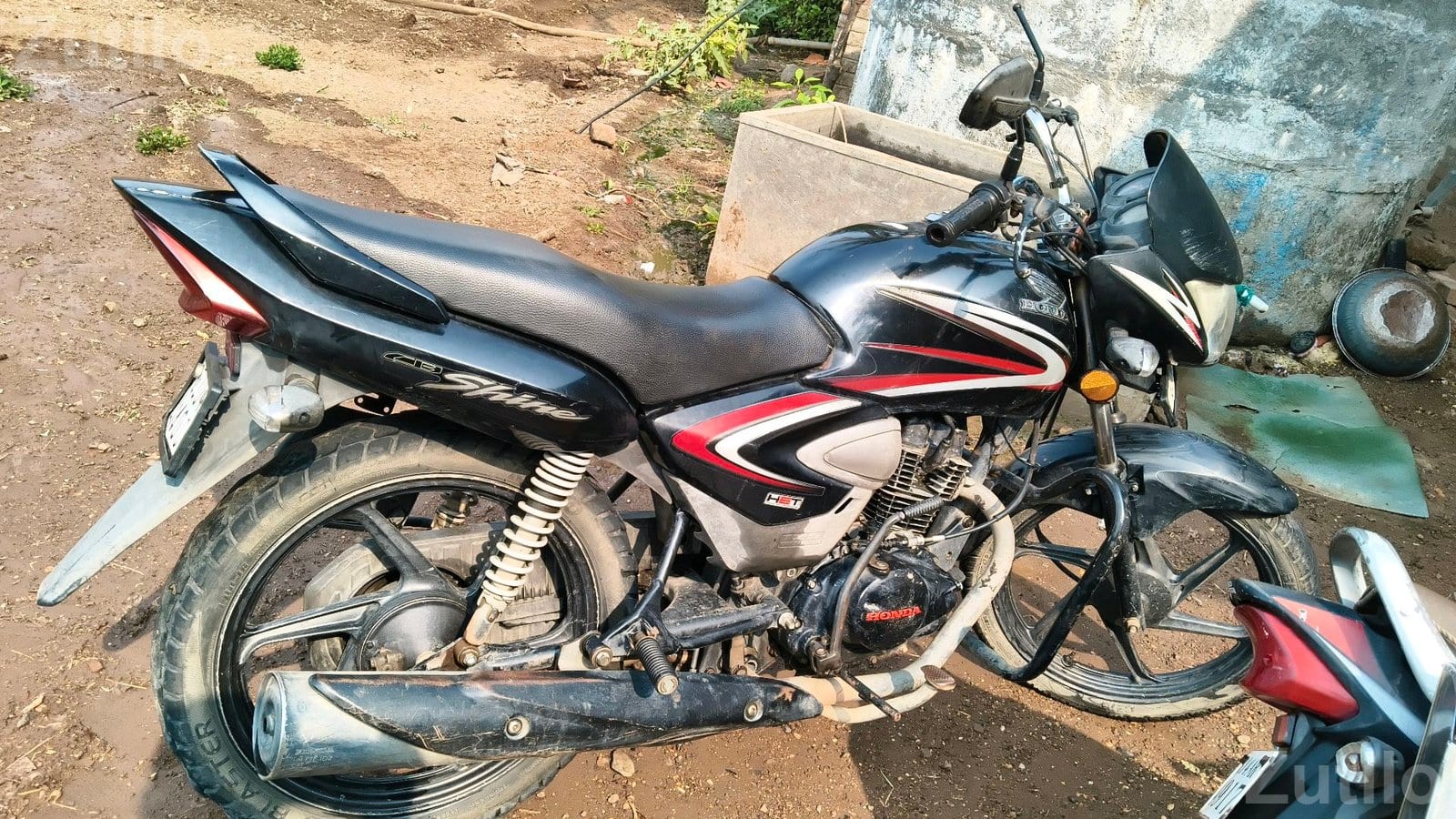 Honda CB Shine 2016 Motorcycle Honda CB Shine 2016 Motorcycle