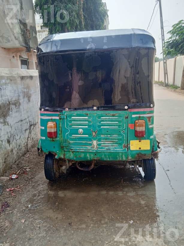 2012 Auto Rickshaw with New Tyres - ઓટો રિક્ષા - કાંકરેજ - Image 4