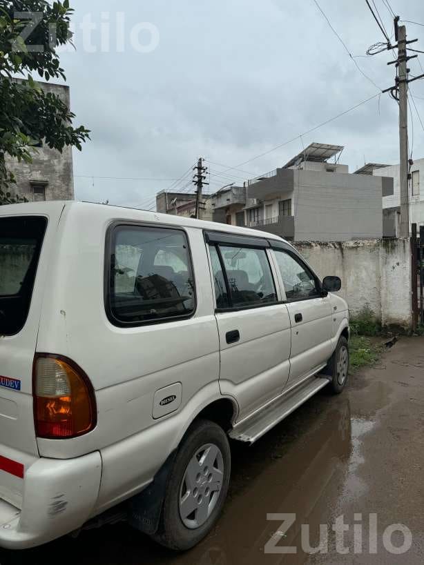 2010 Chevrolet Tavera in Tip Top Condition - Cars - Bhavnagar City - Image 4