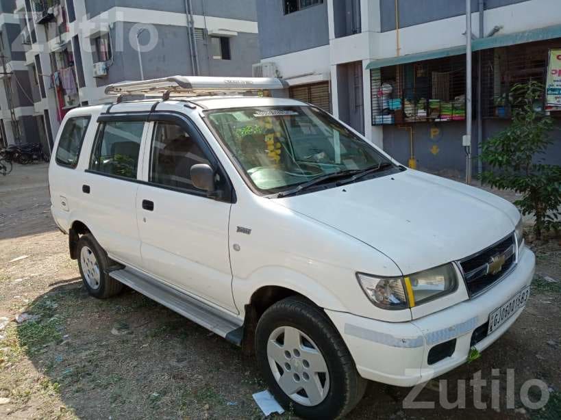 2010 Chevrolet Tavera in Tip Top Condition - Cars - Bhavnagar City - Image 2
